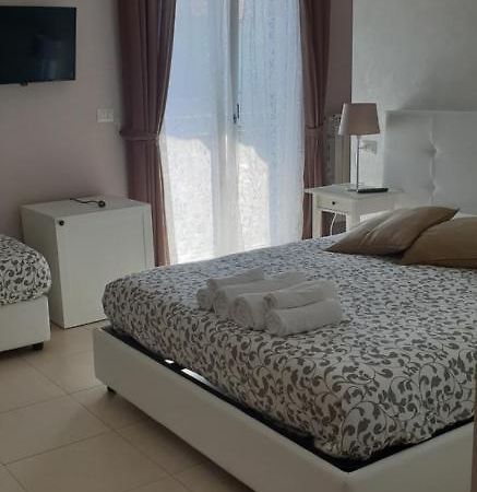 Home Sweet Home Scerne Εξωτερικό φωτογραφία
